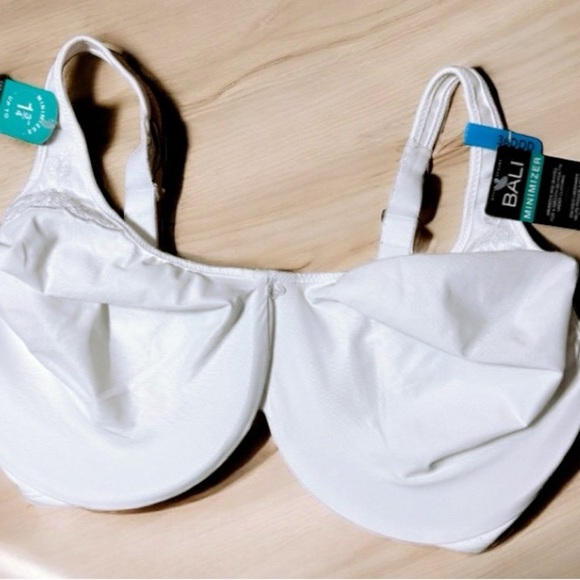 Bali Women’s Passion For Comfort Minimizer Underwire Bra, White 36DDD - Picture 5 of 16